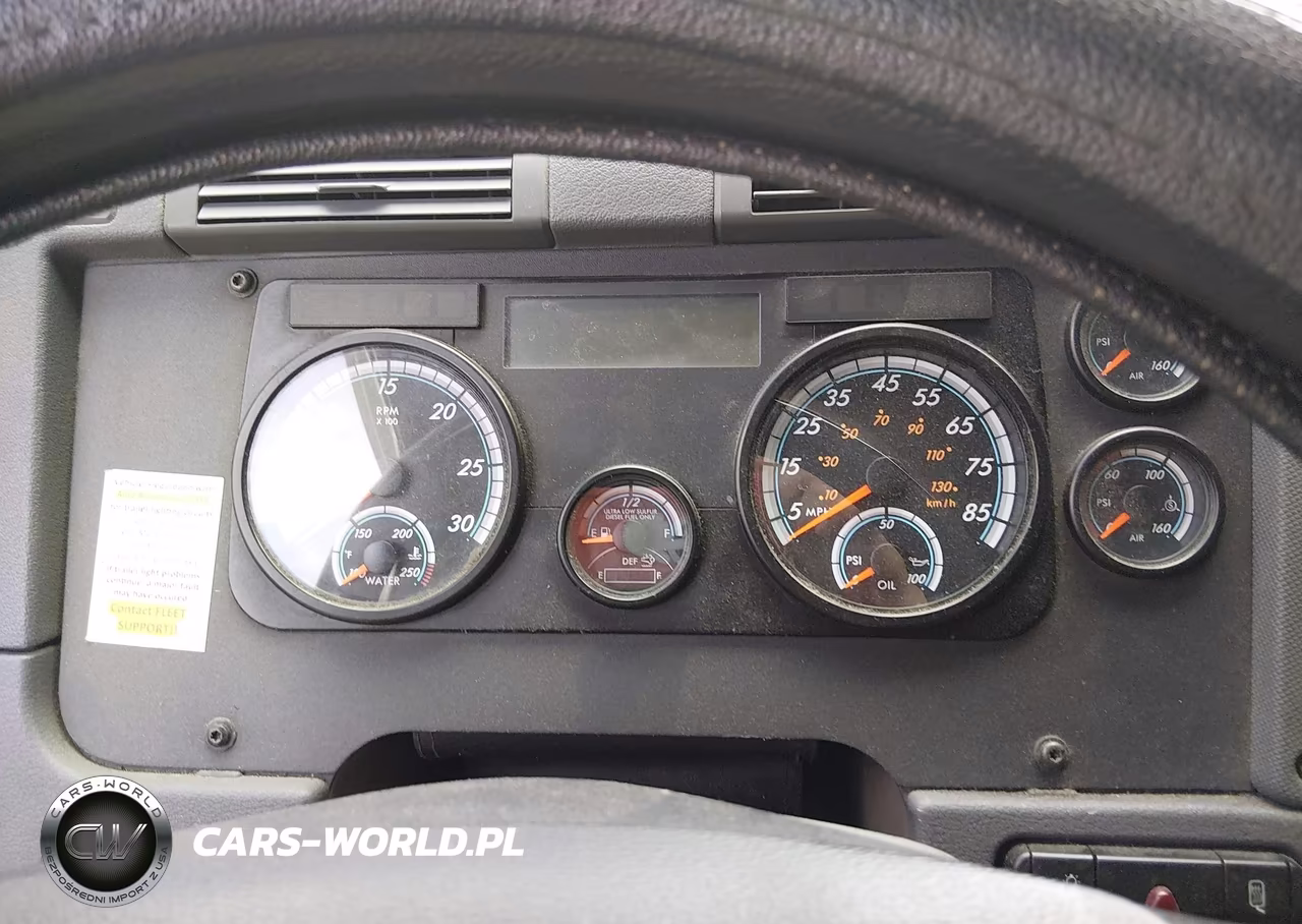 2015 Freightliner Cascadia 125 VIN:3AKJGLD50FSGL2835 - 5