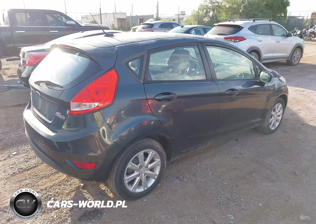 2011 Ford Fiesta Se VIN:3FADP4EJ0BM176817 - 4