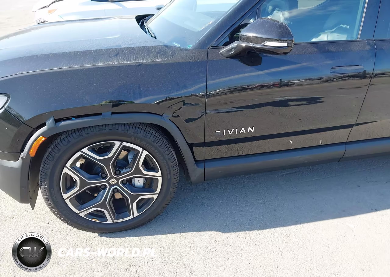 2025 Rivian R1T Adventure Dual Motor Large Pack-Adventure Dual Motor Max Pack VIN:7FCTGBAA8SN037678 - 6