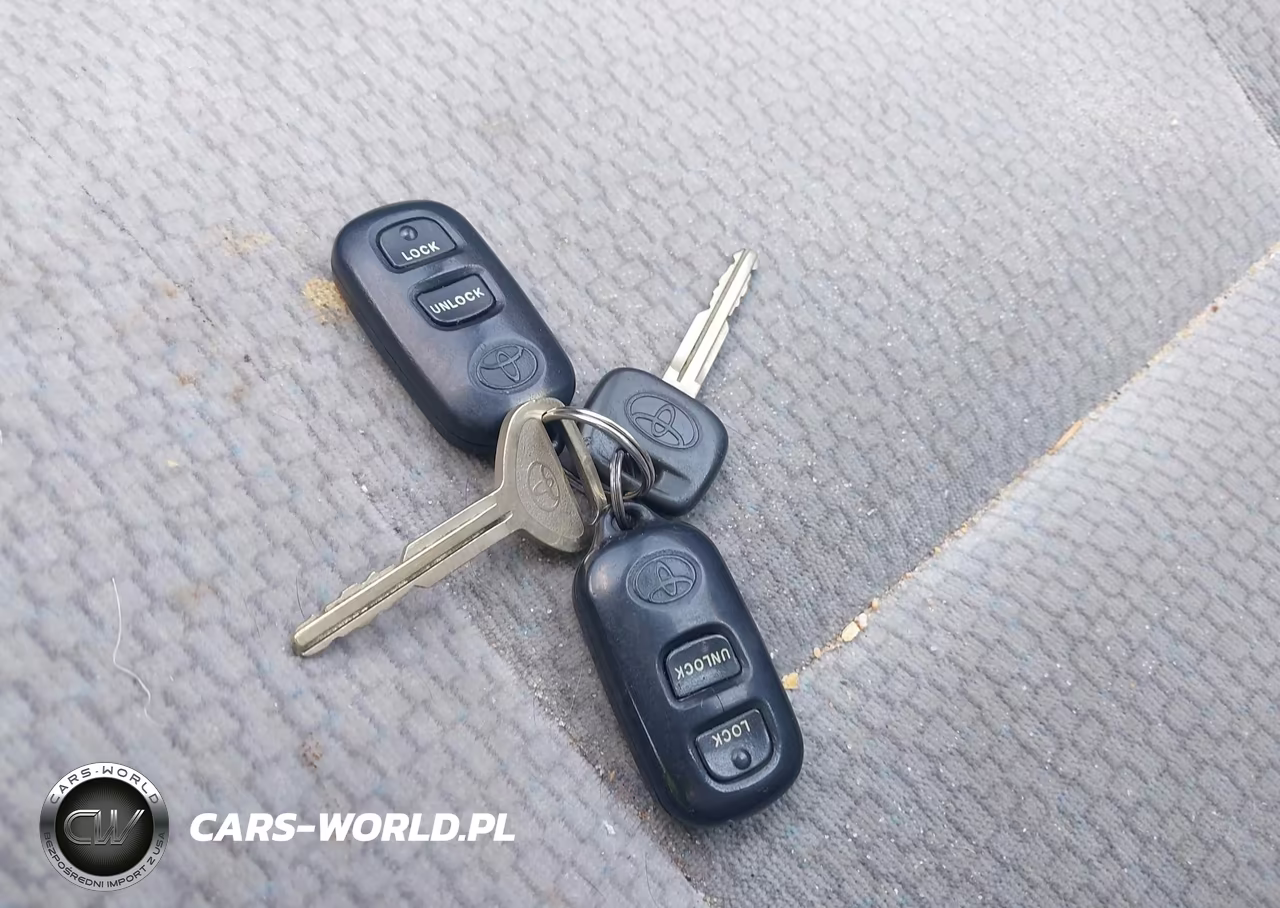 2004 Toyota Corolla Le VIN:2T1BR38E84C303555 - 11