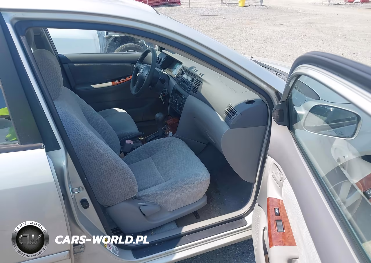 2004 Toyota Corolla Le VIN:2T1BR38E84C303555 - 5