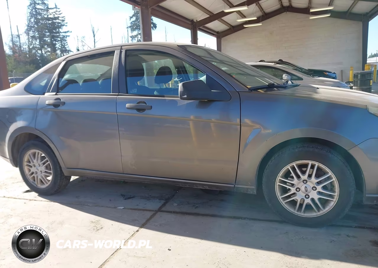 2009 Ford Focus Se VIN:1FAHP35N49W140329 - 13