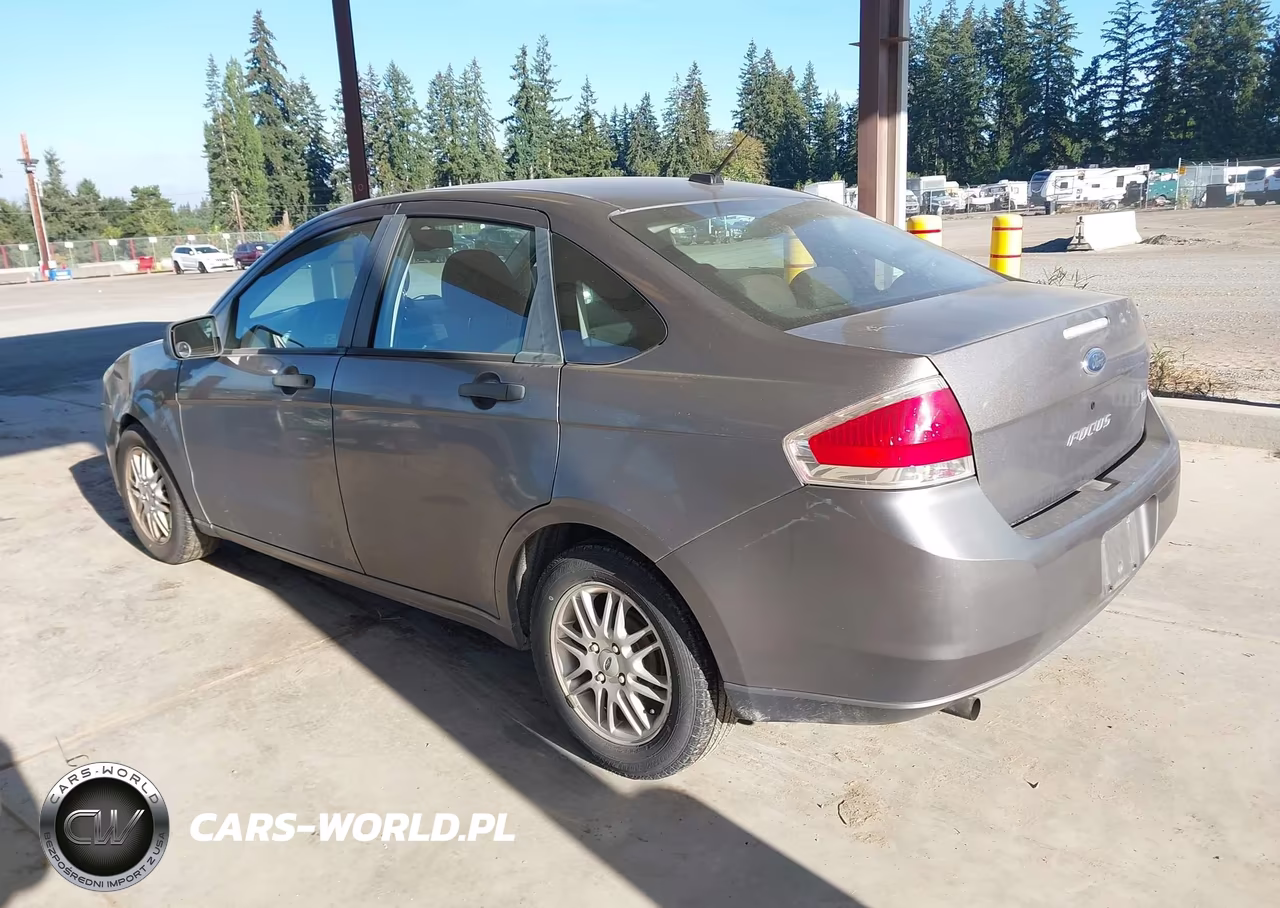 2009 Ford Focus Se VIN:1FAHP35N49W140329 - 3