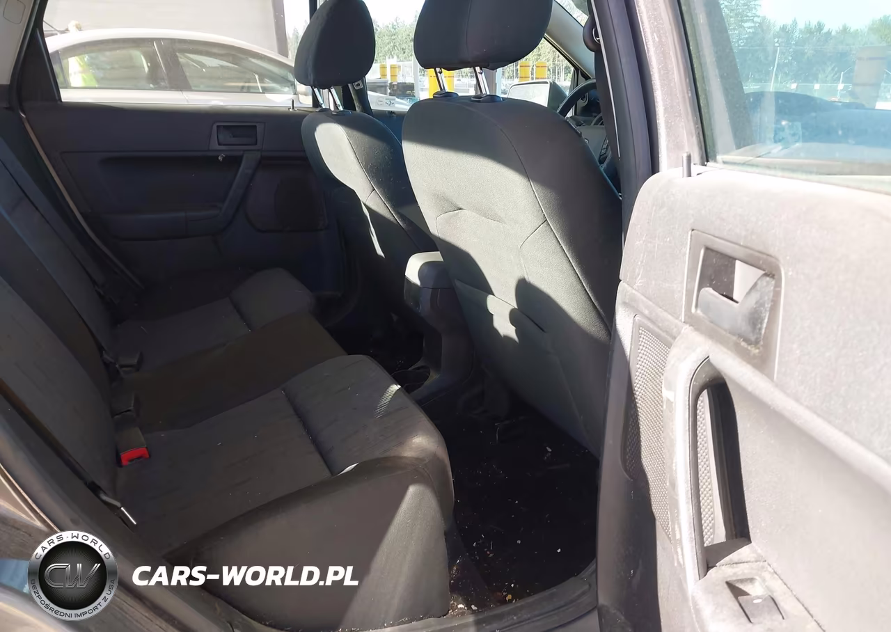 2009 Ford Focus Se VIN:1FAHP35N49W140329 - 8