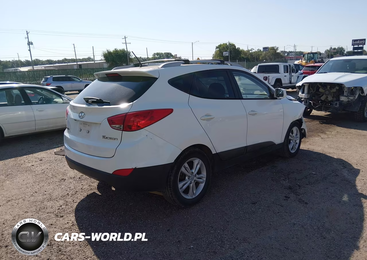 2011 Hyundai Tucson Gls VIN:KM8JU3AC5BU223922 - 4