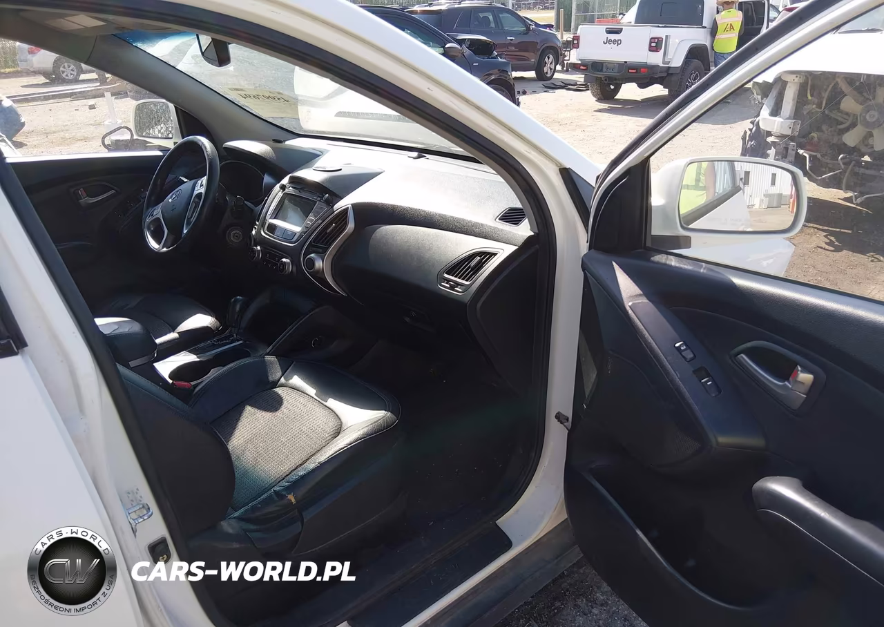 2011 Hyundai Tucson Gls VIN:KM8JU3AC5BU223922 - 5