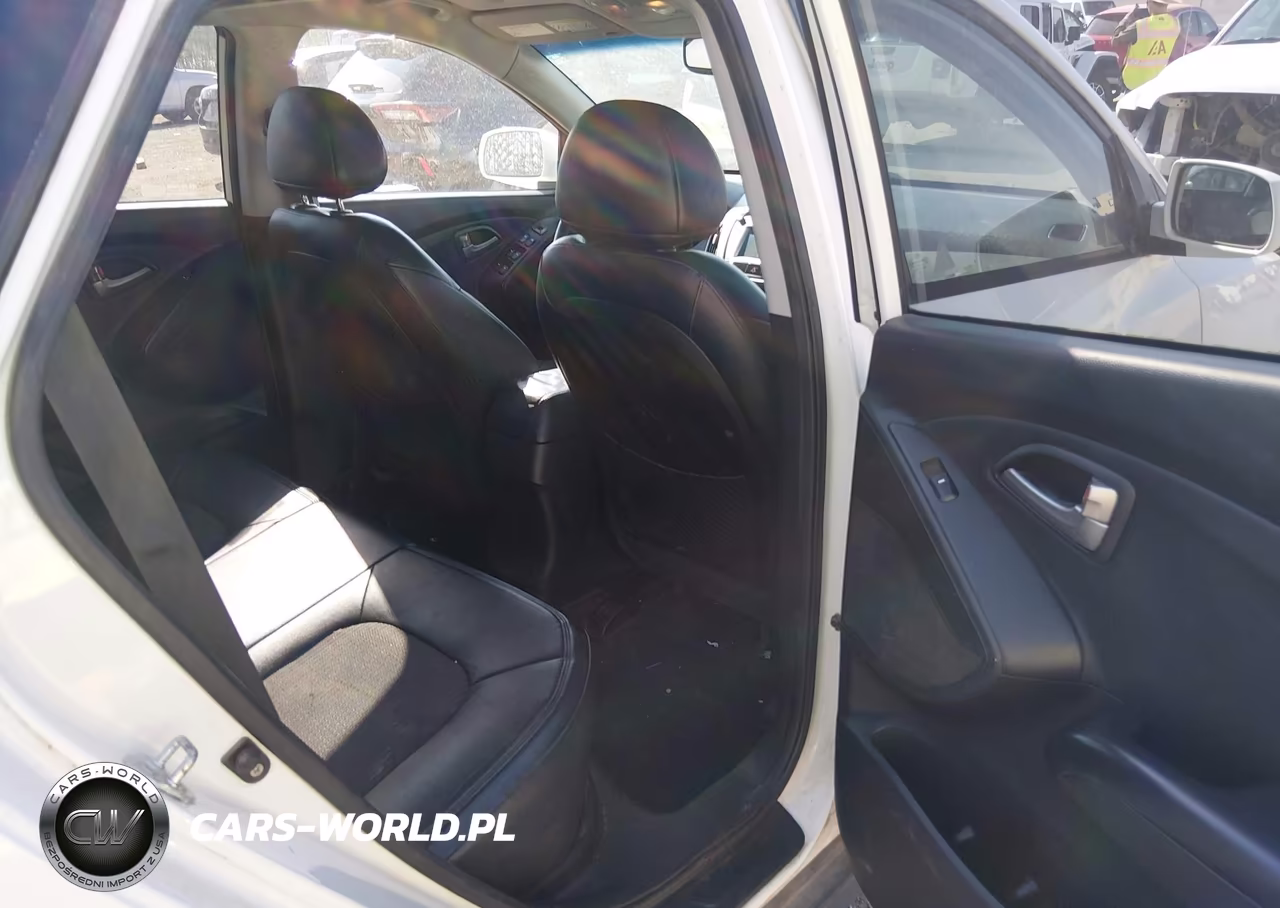 2011 Hyundai Tucson Gls VIN:KM8JU3AC5BU223922 - 8