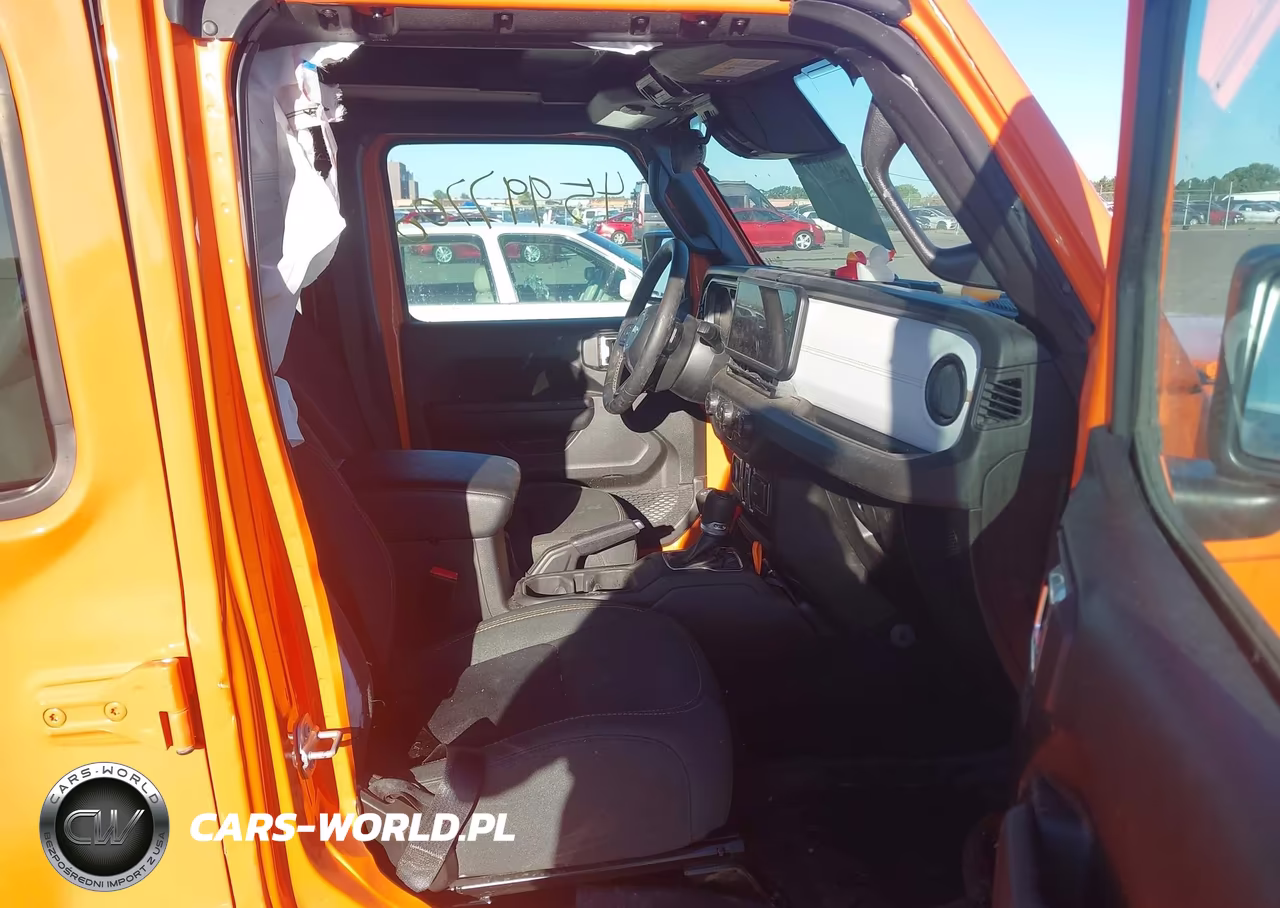 2025 Jeep Wrangler 4-Door Summit 4X4 VIN:1C4PJXDN8SW593746 - 5