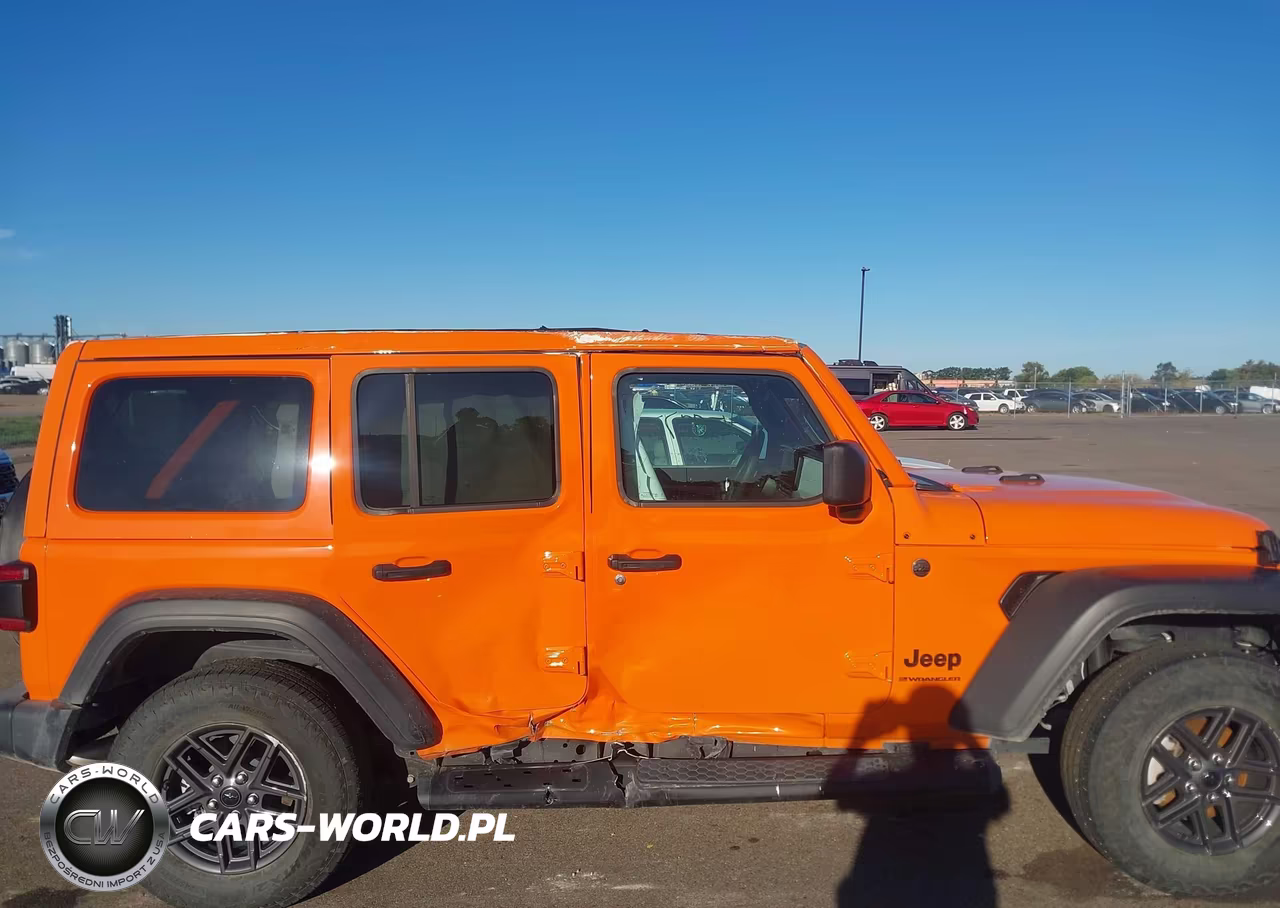 2025 Jeep Wrangler 4-Door Summit 4X4 VIN:1C4PJXDN8SW593746 - 6