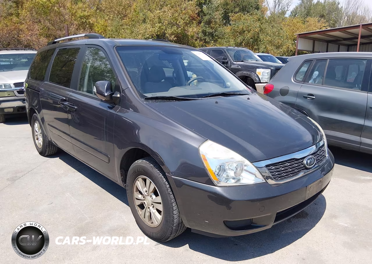 2012 Kia Sedona Lx