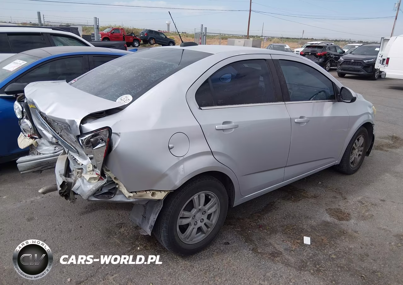 2016 Chevrolet Sonic Lt Auto VIN:1G1JC5SB2G4106081 - 4