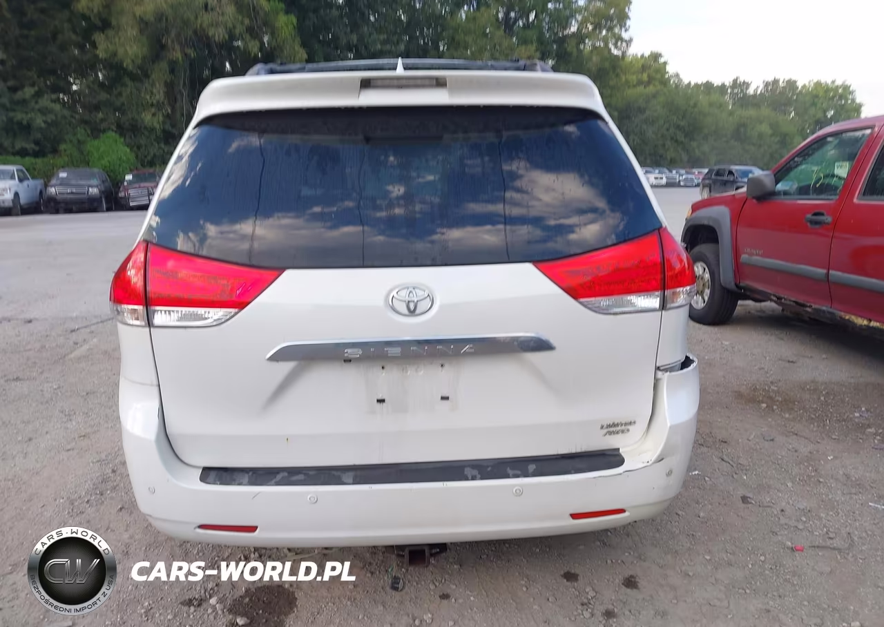 2011 Toyota Sienna Limited VIN:5TDDK3DC9BS006526 - 16