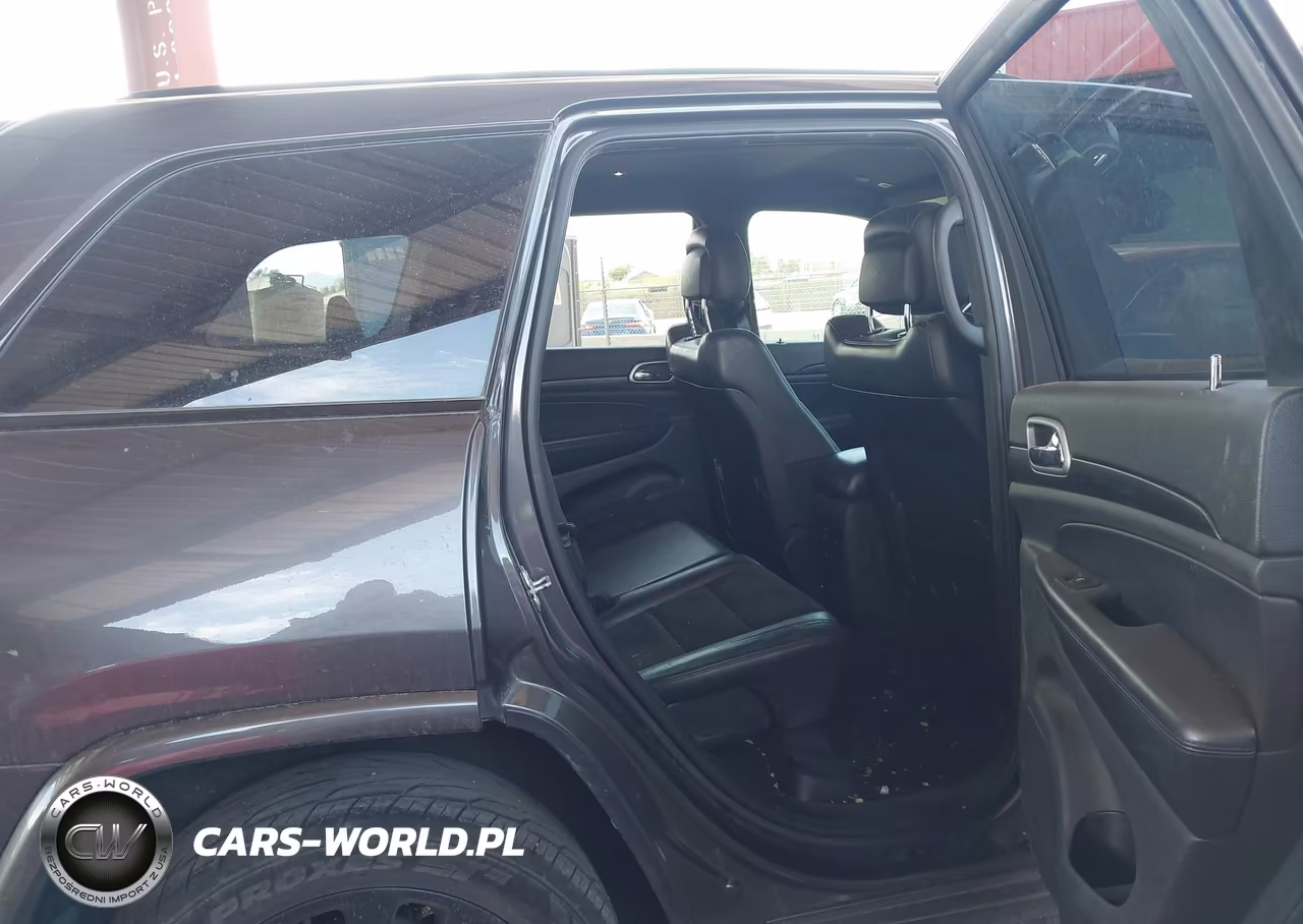 2019 Jeep Grand Cherokee Altitude 4X2 VIN:1C4RJEAG9KC805722 - 8