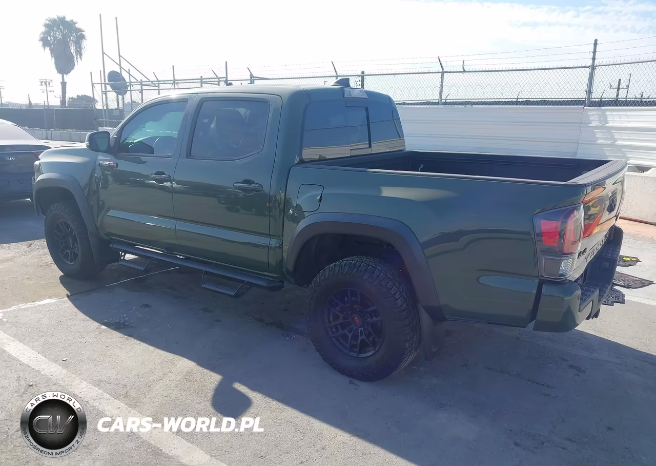 2020 Toyota Tacoma Trd Pro VIN:5TFCZ5AN1LX240020 - 3
