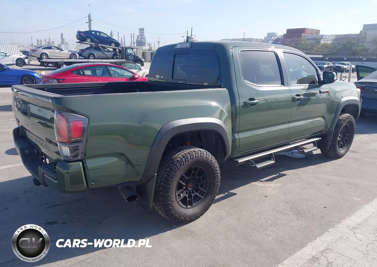 2020 Toyota Tacoma Trd Pro VIN:5TFCZ5AN1LX240020 - 4