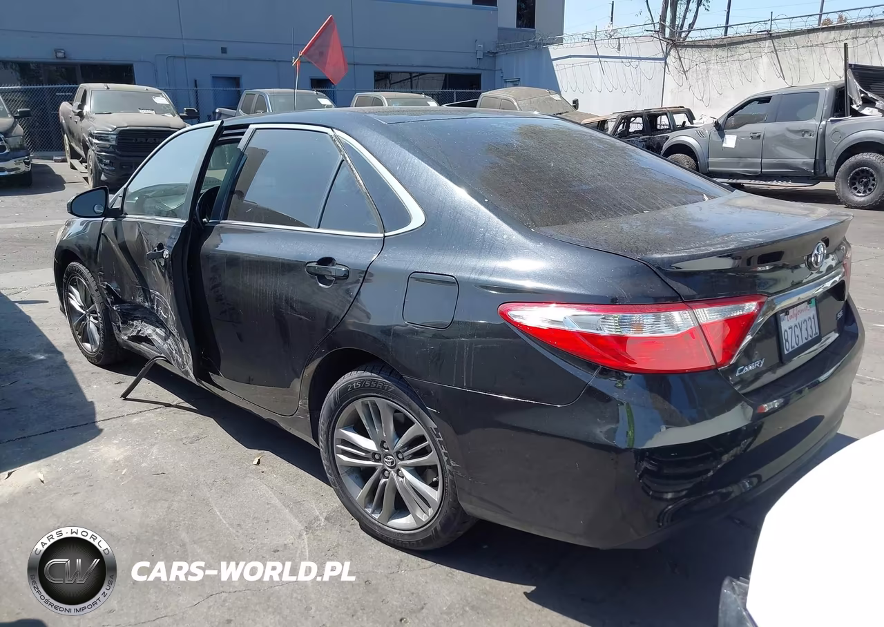 2016 Toyota Camry Se VIN:4T1BF1FK9GU231998 - 3