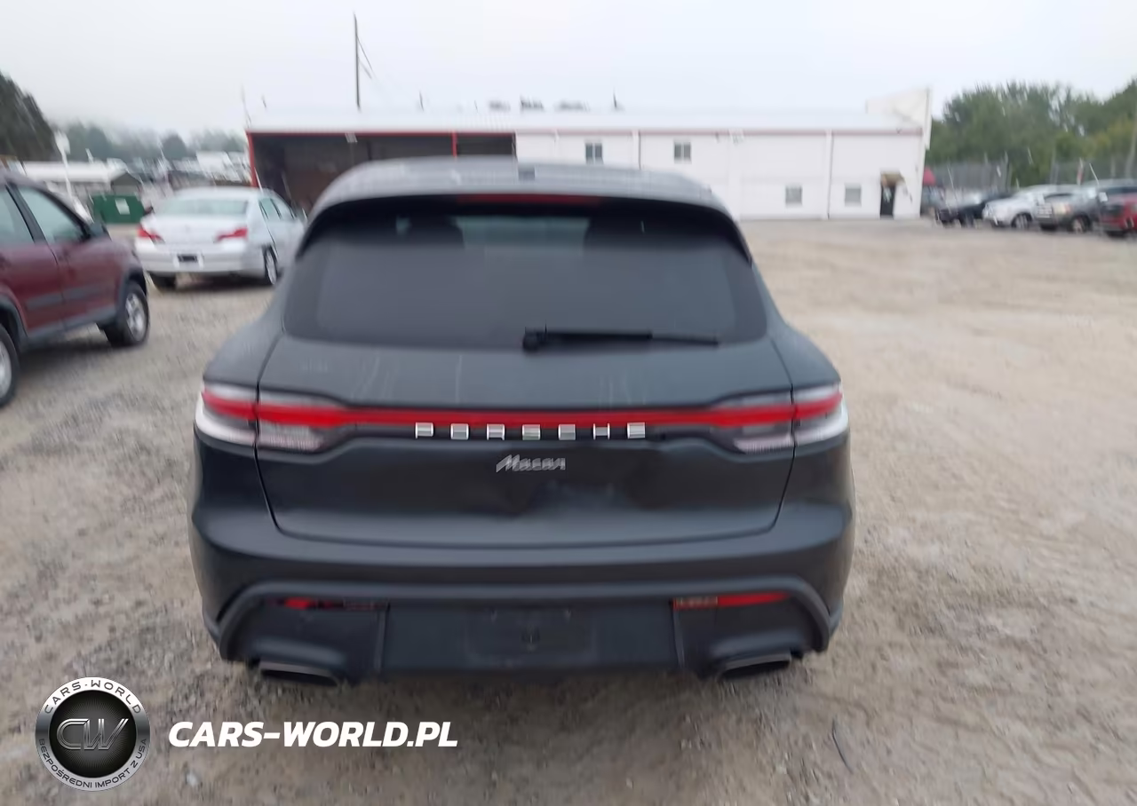 2023 Porsche Macan T VIN:WP1AA2A58PLB10129 - 16