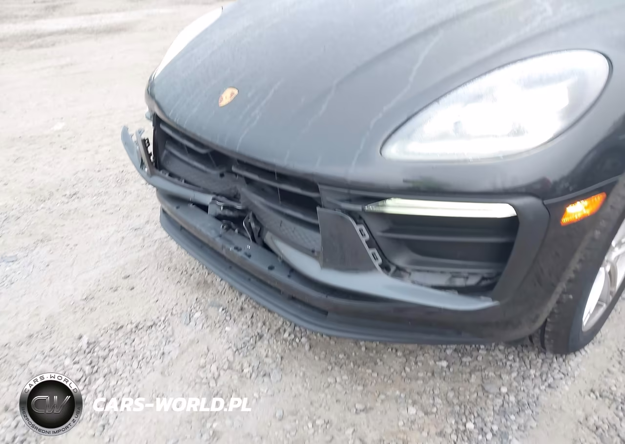 2023 Porsche Macan T VIN:WP1AA2A58PLB10129 - 6