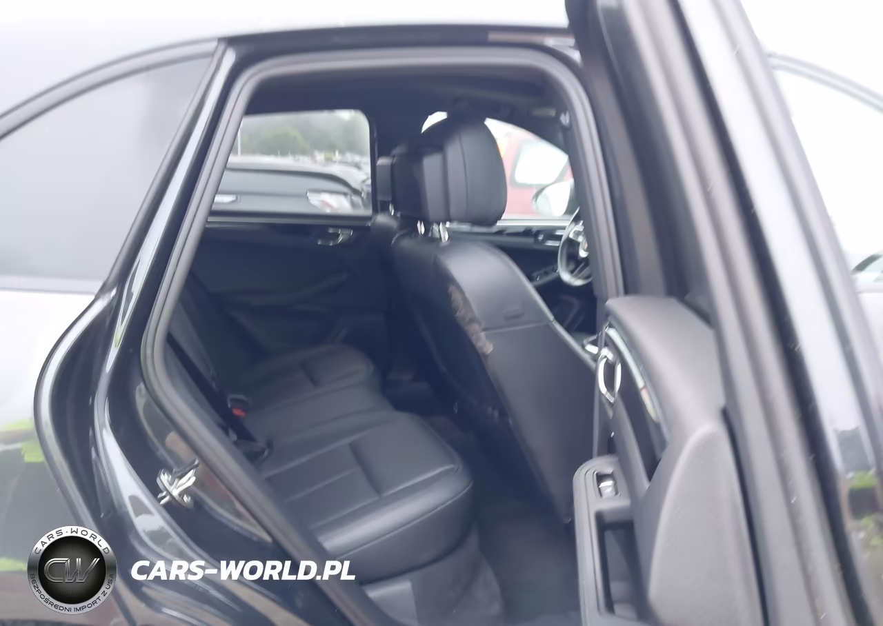 2023 Porsche Macan T VIN:WP1AA2A58PLB10129 - 8