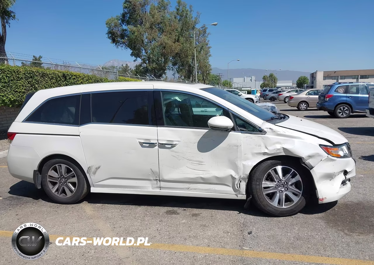 2014 Honda Odyssey Touring-Touring Elite VIN:5FNRL5H93EB112704 - 15
