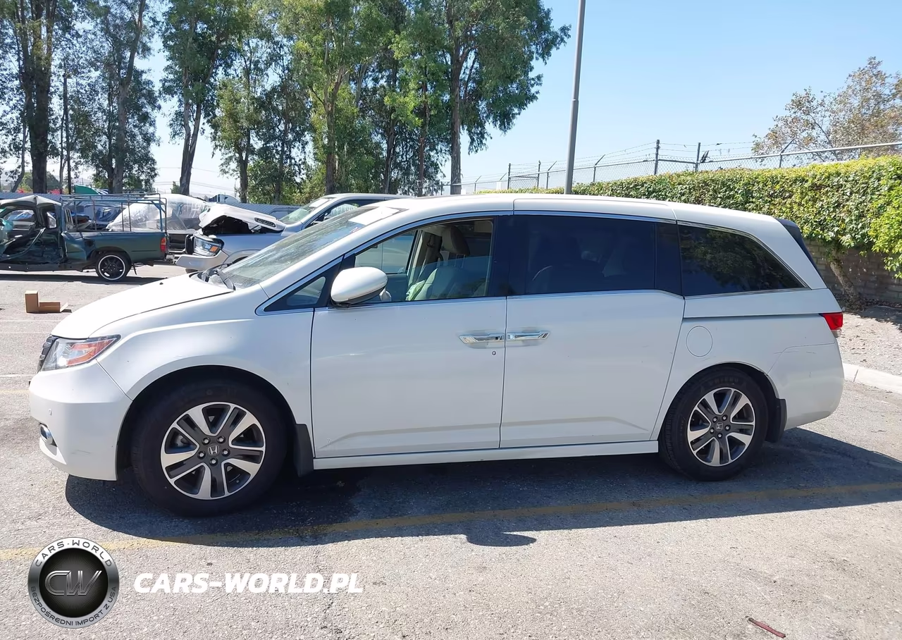 2014 Honda Odyssey Touring-Touring Elite VIN:5FNRL5H93EB112704 - 16