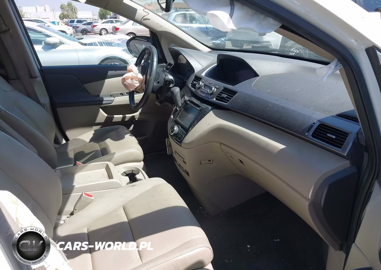 2014 Honda Odyssey Touring-Touring Elite VIN:5FNRL5H93EB112704 - 5