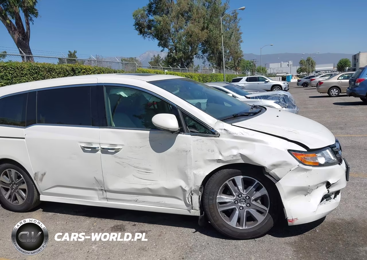 2014 Honda Odyssey Touring-Touring Elite VIN:5FNRL5H93EB112704 - 6