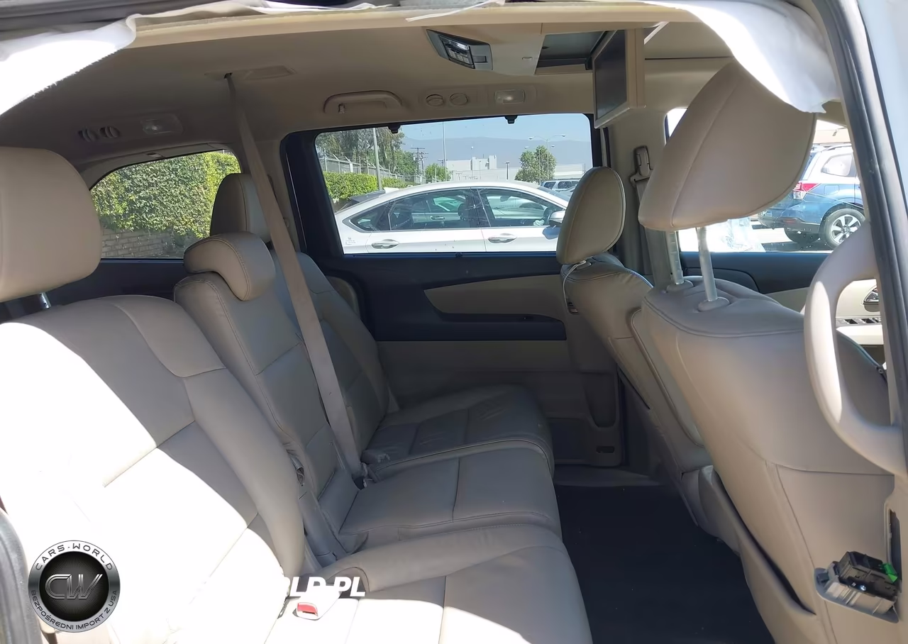 2014 Honda Odyssey Touring-Touring Elite VIN:5FNRL5H93EB112704 - 8