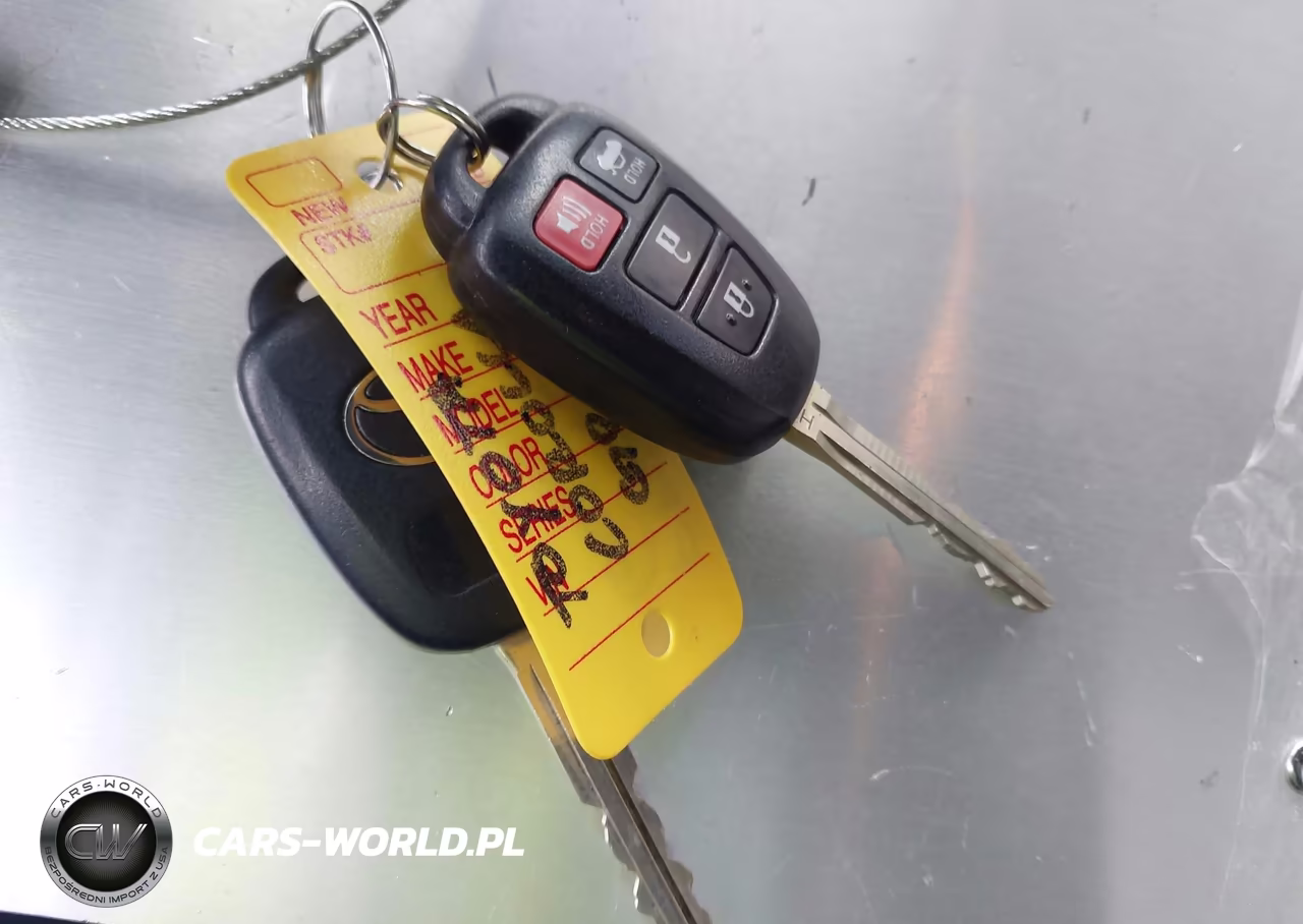 2015 Toyota Corolla Le Plus VIN:5YFBURHE2FP207117 - 11