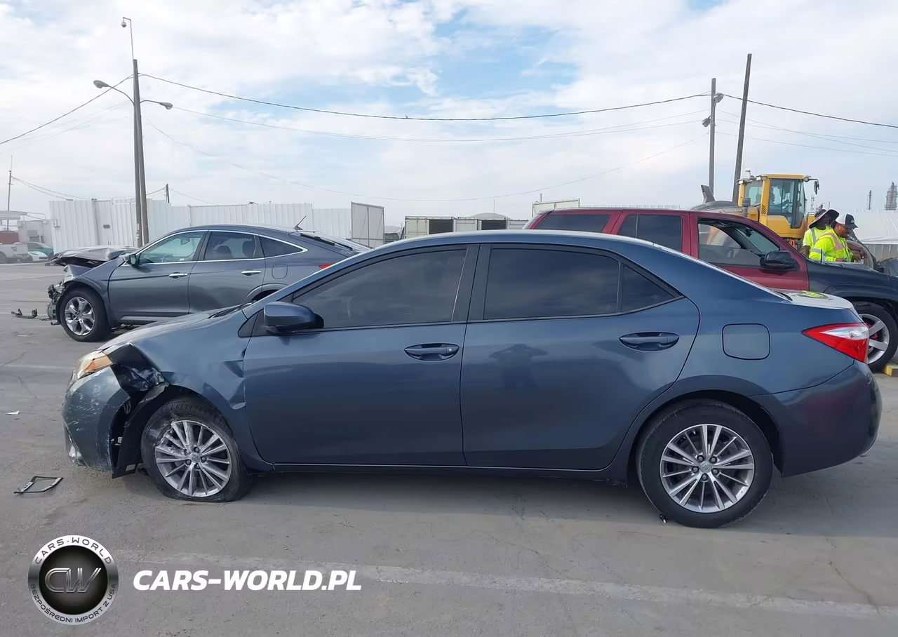 2015 Toyota Corolla Le Plus VIN:5YFBURHE2FP207117 - 14