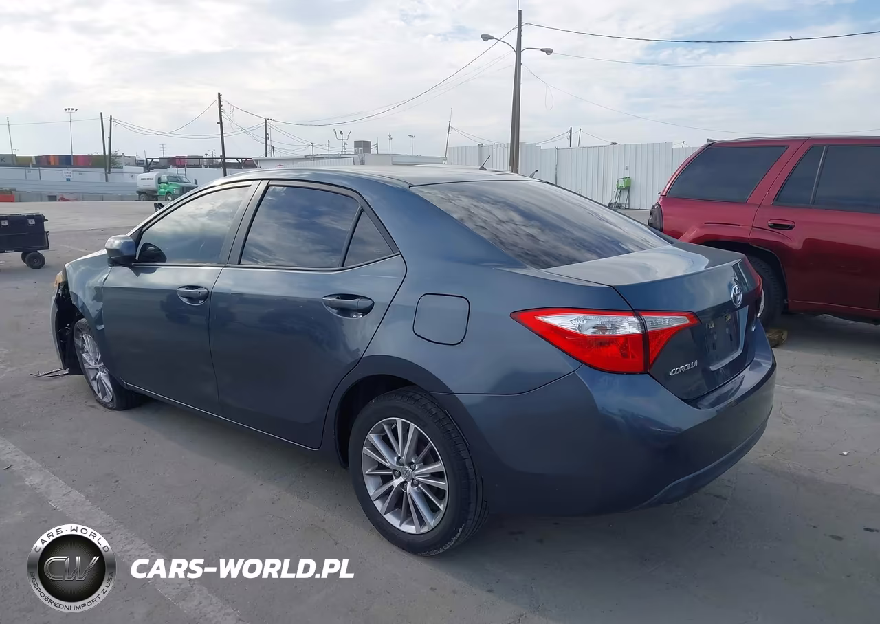 2015 Toyota Corolla Le Plus VIN:5YFBURHE2FP207117 - 3