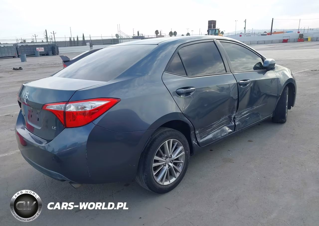 2015 Toyota Corolla Le Plus VIN:5YFBURHE2FP207117 - 4