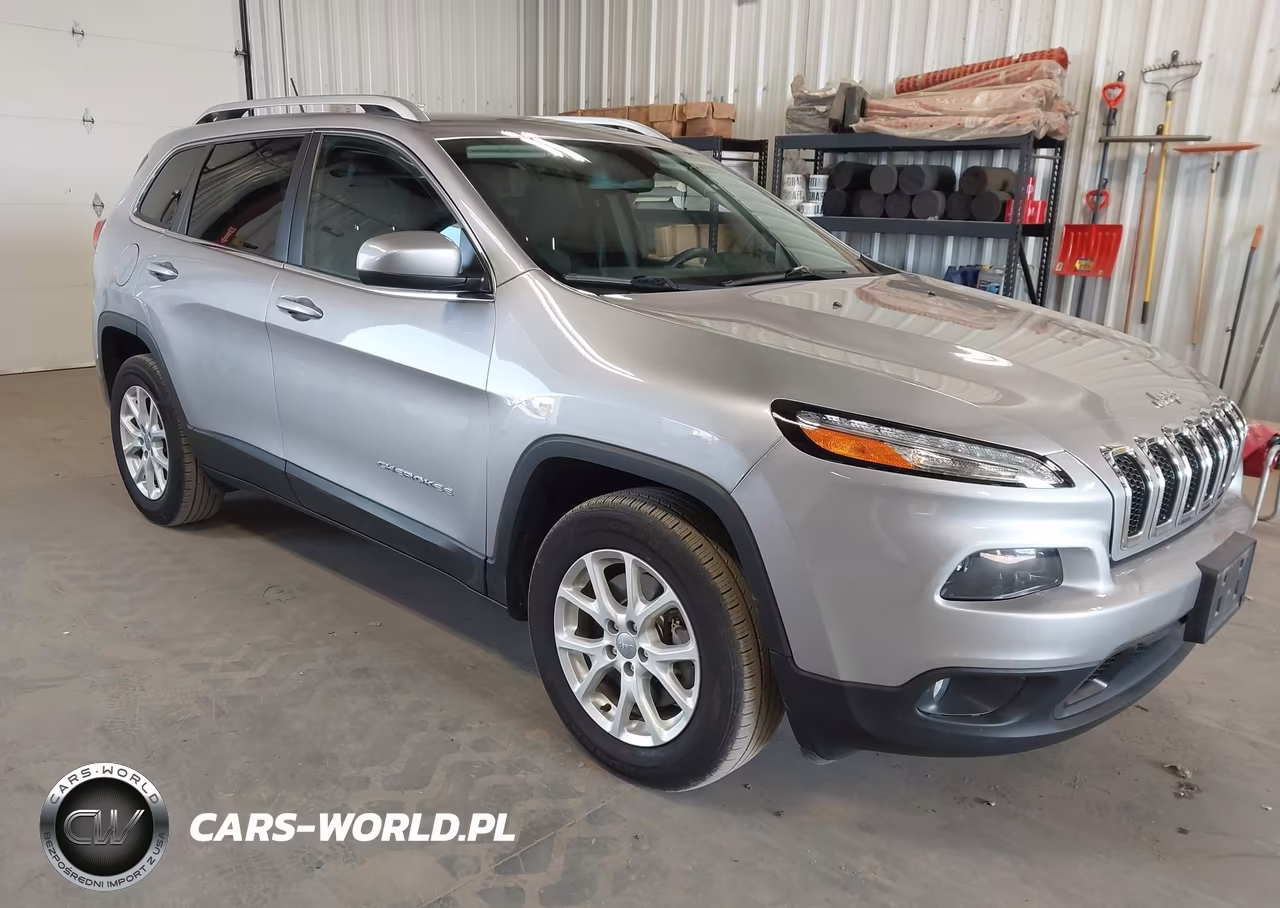 2018 Jeep Cherokee Latitude 4X4 – zdjęcie 1 z 16