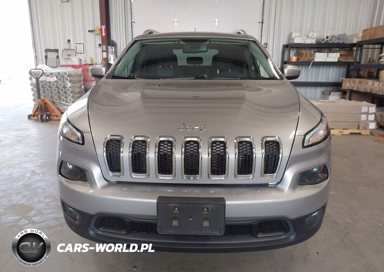 2018 Jeep Cherokee Latitude 4X4 VIN:1C4PJMCB0JD528521 - 12