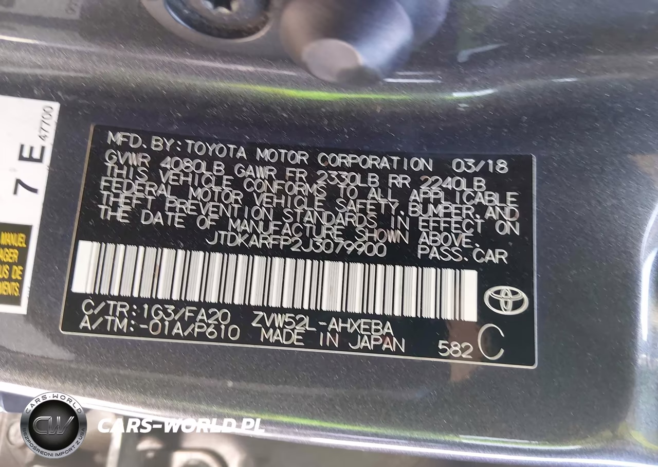 2018 Toyota Prius Prime Plus VIN:JTDKARFP2J3079900 - 9
