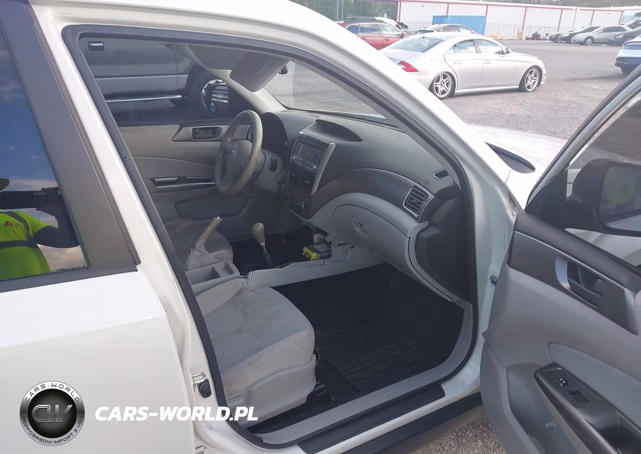 2011 Subaru Forester 2.5X VIN:JF2SHABC7BG732488 - 5