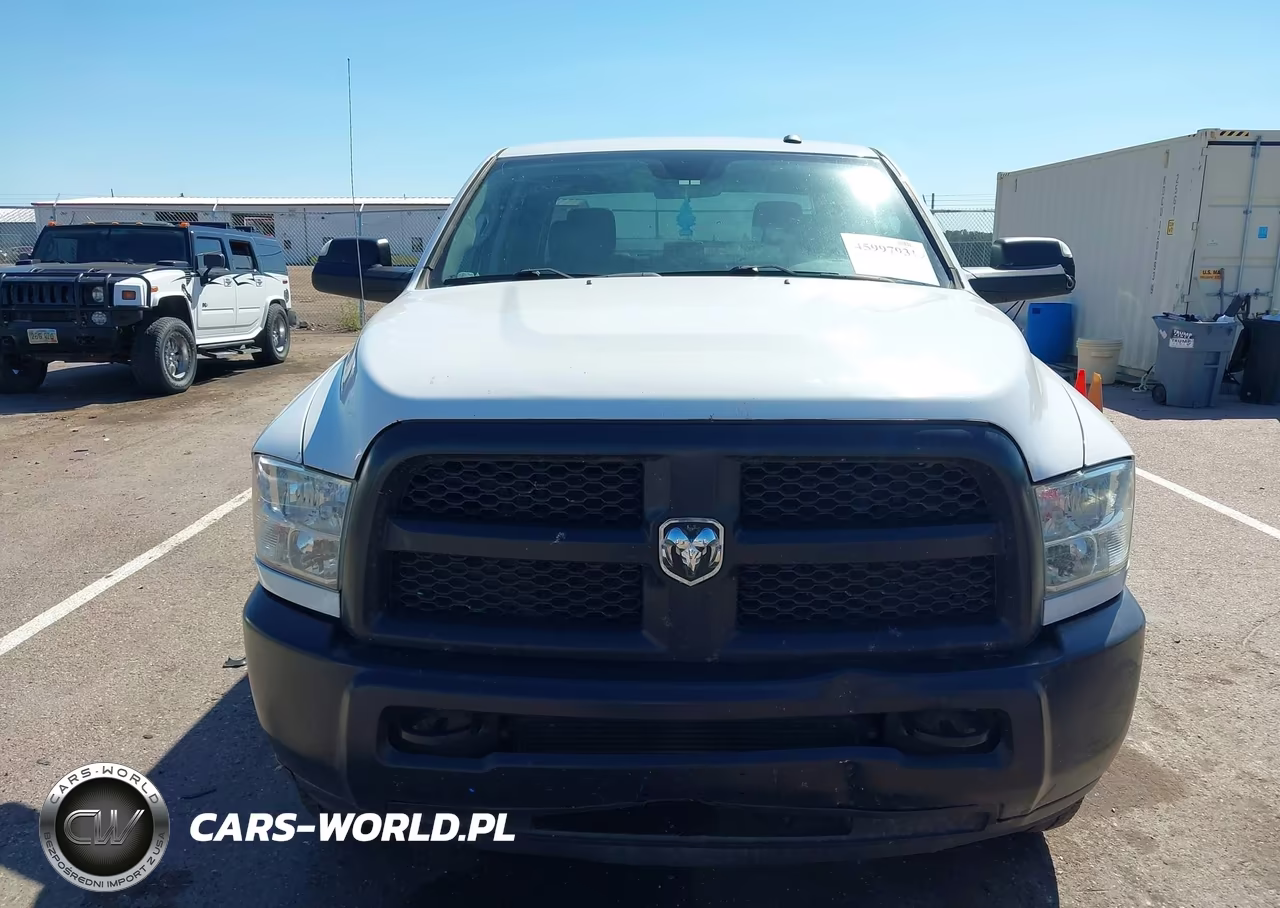 2018 Ram 2500 Tradesman 4X4 8' Box VIN:3C6UR5HL0JG307319 - 12