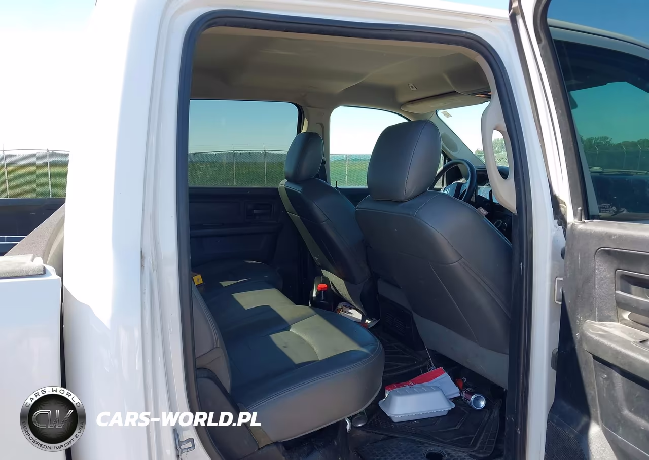 2018 Ram 2500 Tradesman 4X4 8' Box VIN:3C6UR5HL0JG307319 - 8