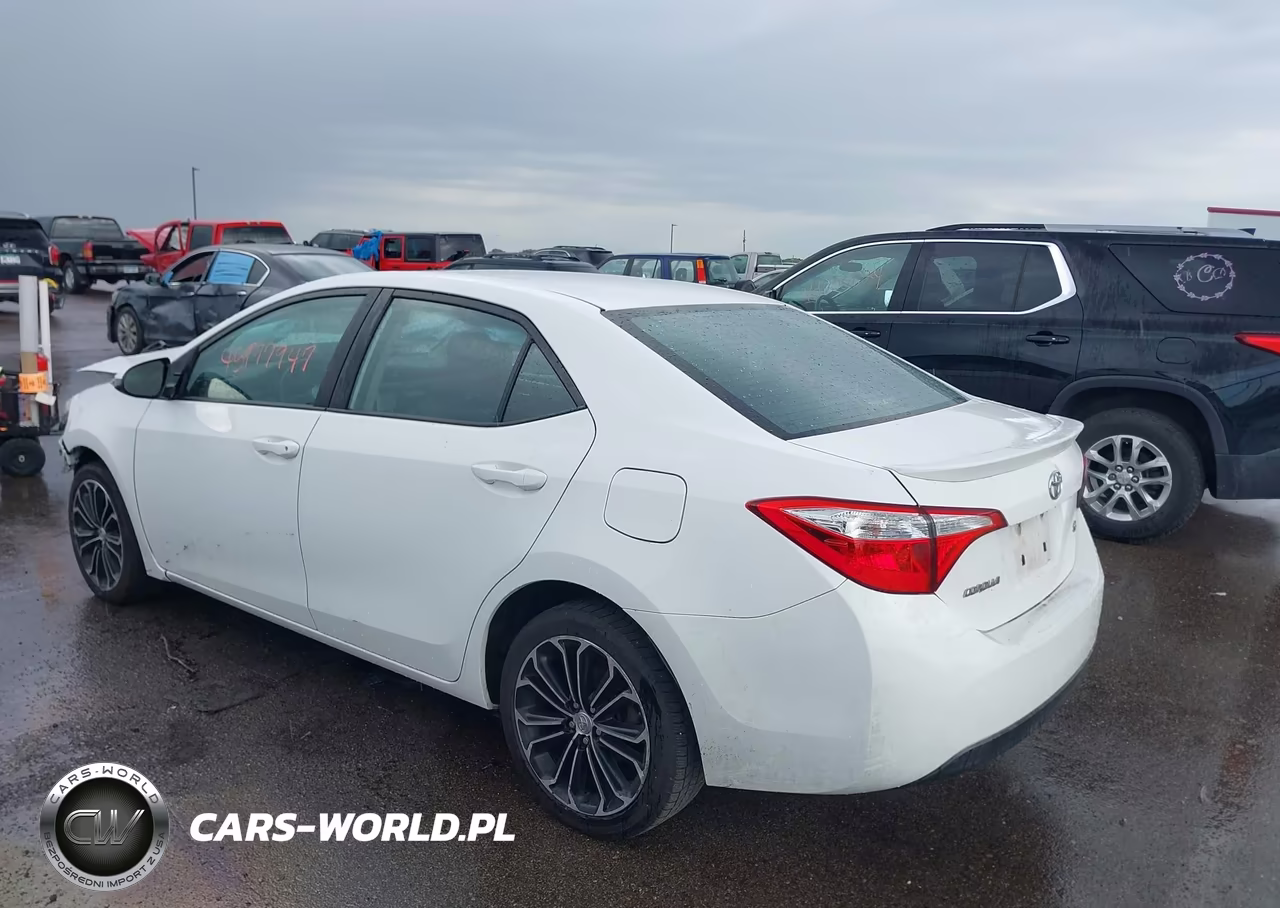 2014 Toyota Corolla S Plus VIN:5YFBURHE7EP093114 - 3
