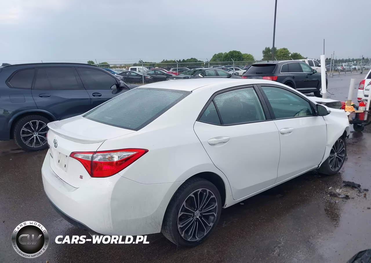 2014 Toyota Corolla S Plus VIN:5YFBURHE7EP093114 - 4