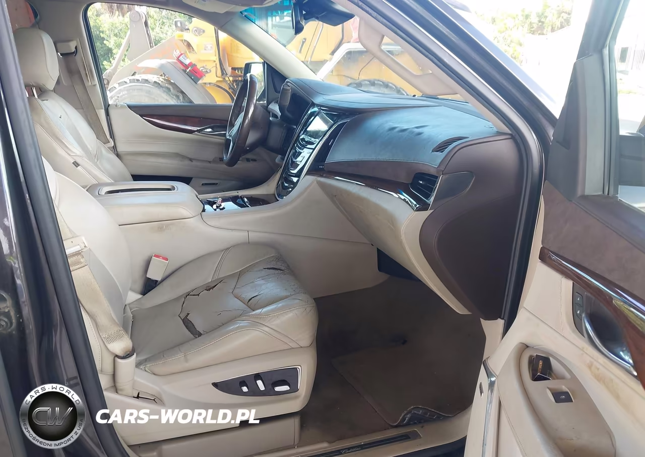 2015 Cadillac Escalade Luxury VIN:1GYS3MKJ7FR535130 - 5