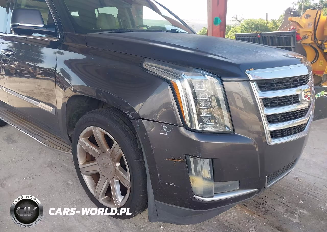 2015 Cadillac Escalade Luxury VIN:1GYS3MKJ7FR535130 - 6