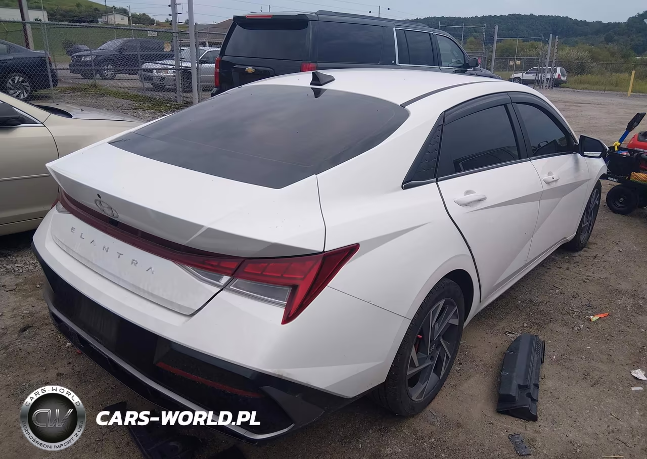 2025 Hyundai Elantra Sel Convenience VIN:KMHLS4DGXSU858900 - 4