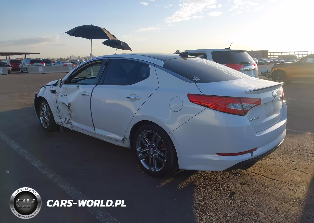 2013 Kia Optima Sx VIN:5XXGR4A69DG228985 - 3