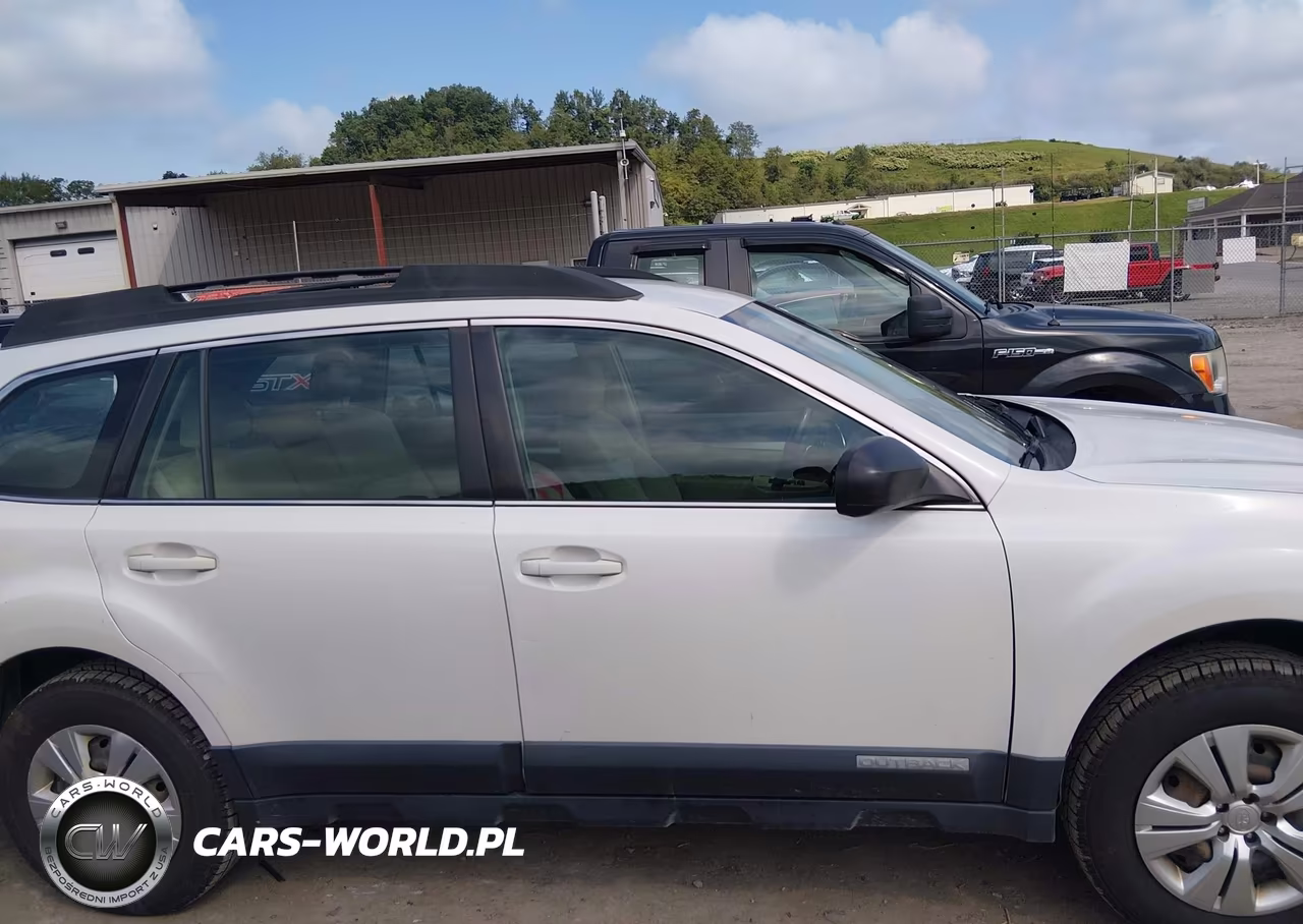 2010 Subaru Outback 2.5I VIN:4S4BRBAC7A3386186 - 13