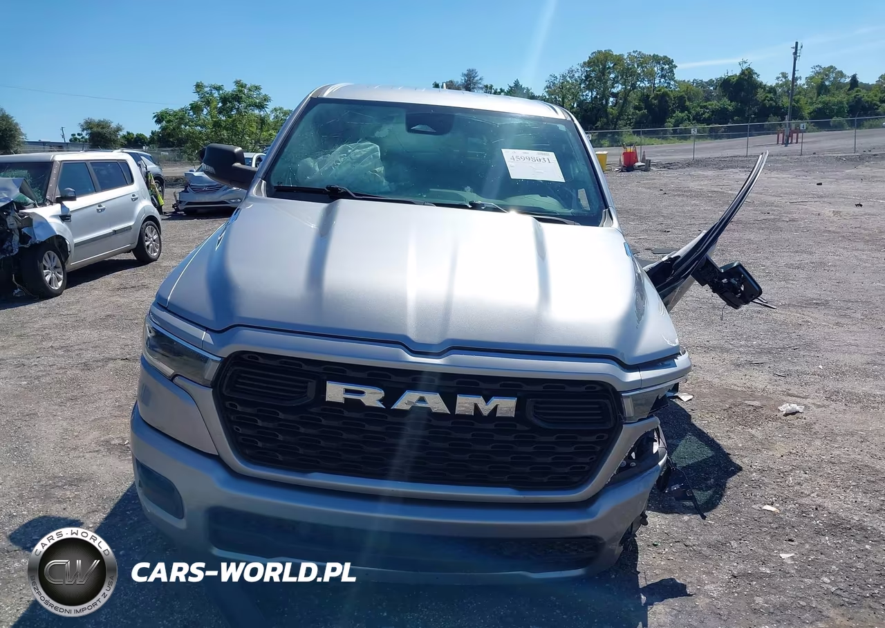2025 Ram 1500 Big Horn 4X2 5'7 Box VIN:1C6RREFG0SN549953 - 12