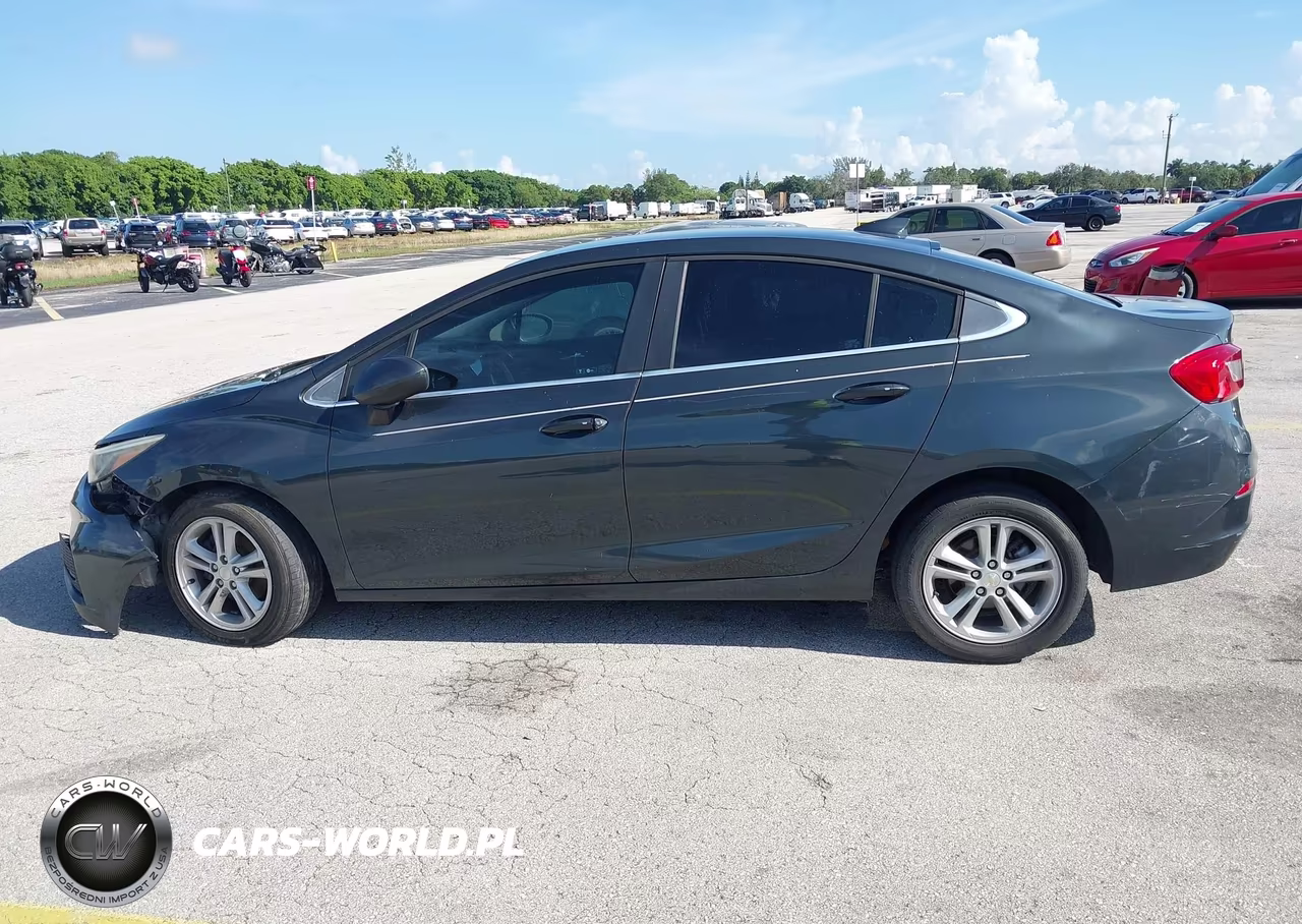 2018 Chevrolet Cruze Lt Auto VIN:1G1BE5SM9J7173699 - 13