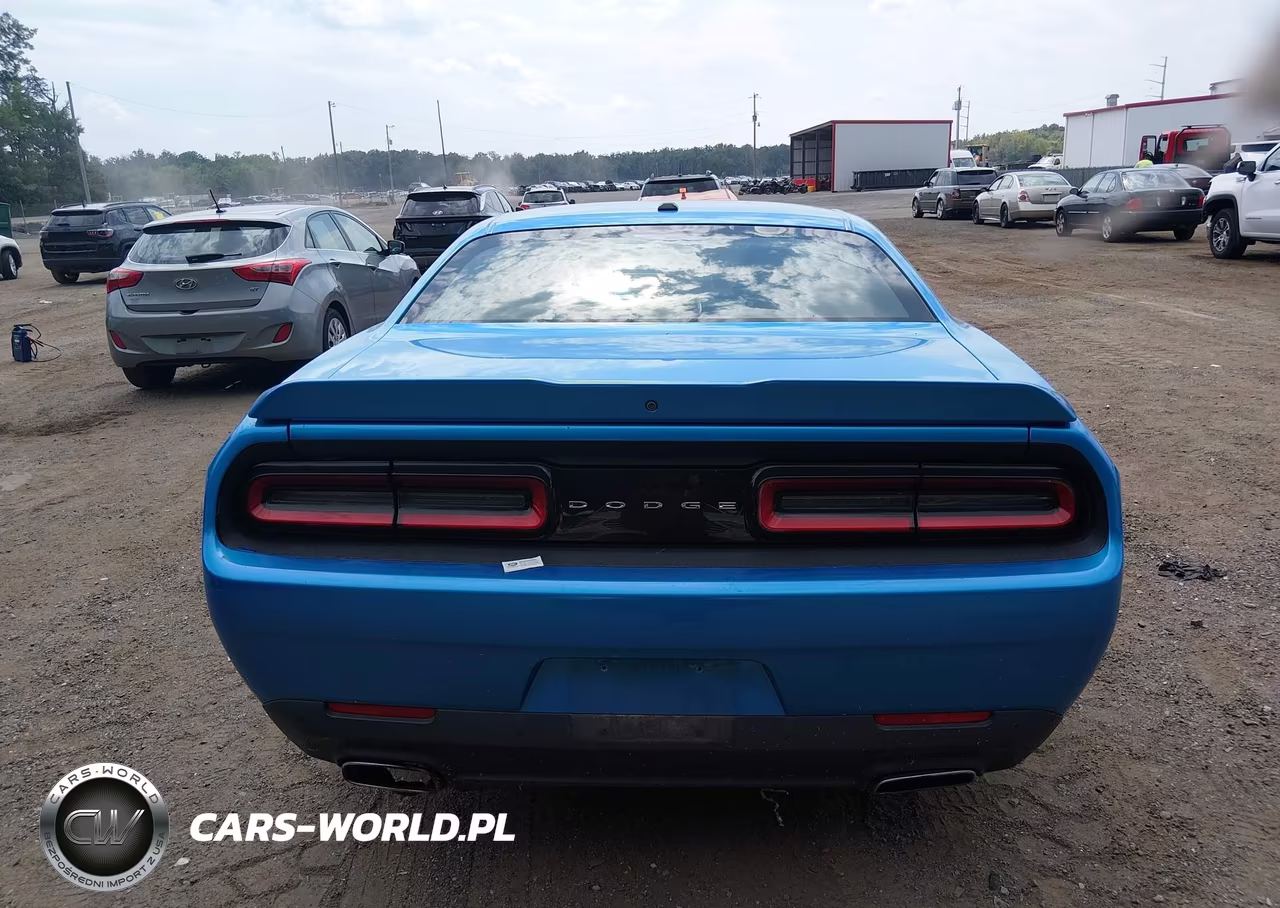 2018 Dodge Challenger Sxt VIN:2C3CDZAG4JH310400 - 16