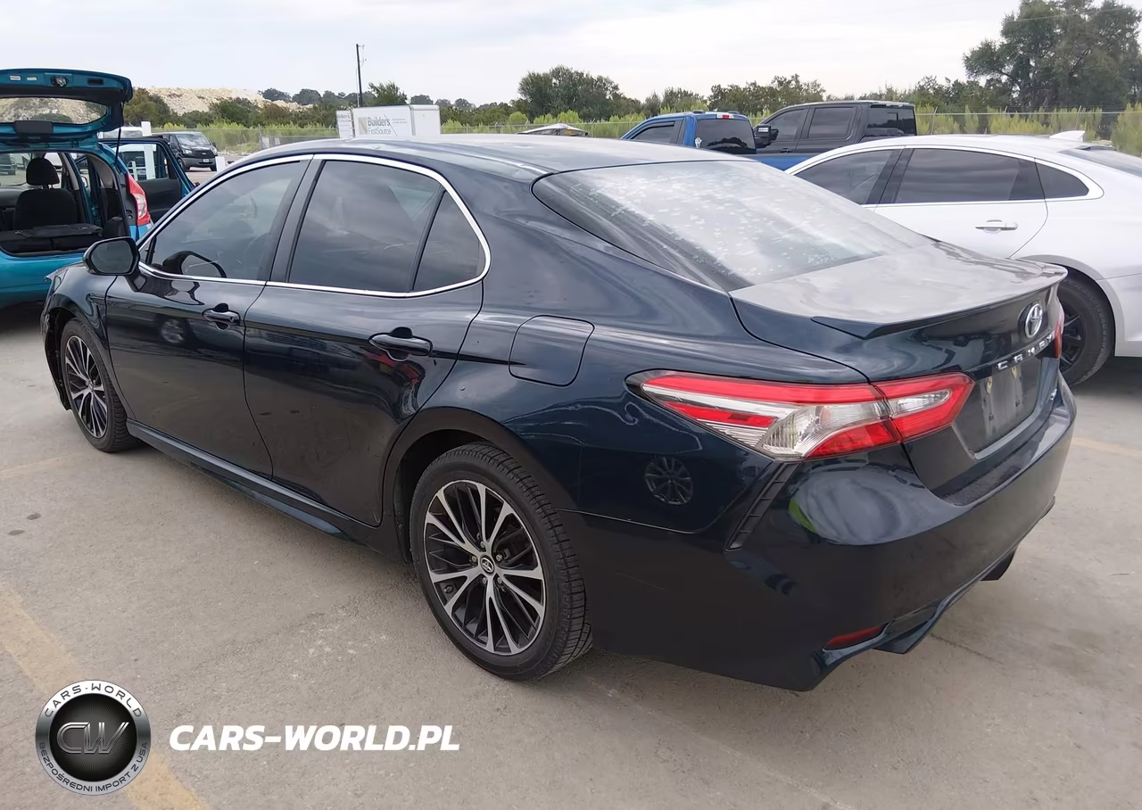 2018 Toyota Camry Se VIN:4T1B11HK9JU668466 - 3