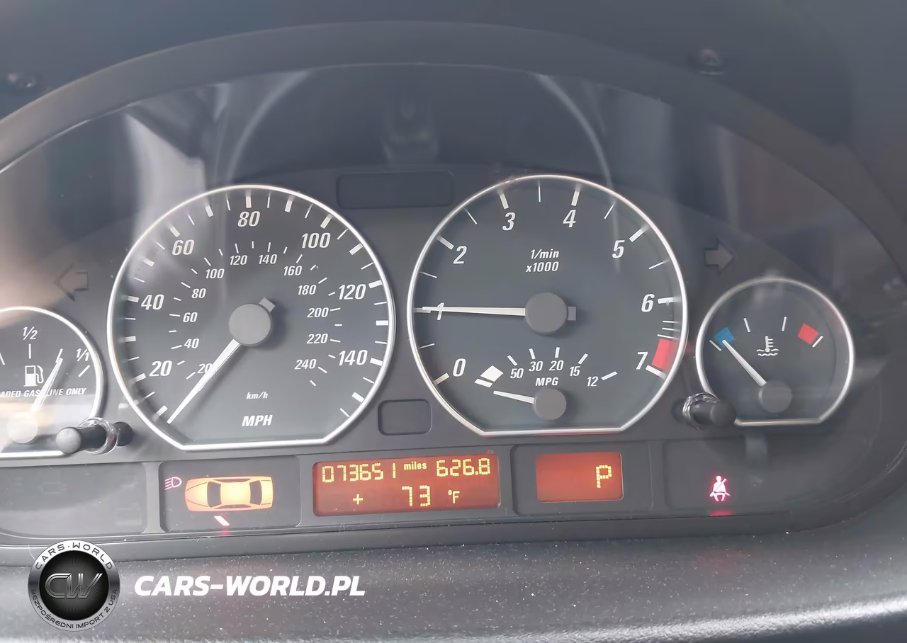 2005 BMW 330Ci VIN:WBABD53475PL15737 - 7